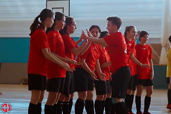 Команды из СФФ "Центр" в финальных турнирах Пер-ва России по мини-футболу (девушки)