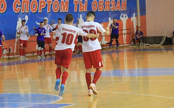 "Элекс-Фаворит" вышел в лидеры