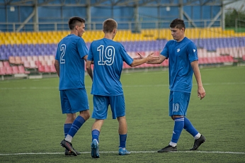 "Академия Футбола" отобрала очки у "Металлурга-Оскол", дуэт лидеров практически недосягаем