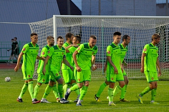 "Локомотив" вырвал победу в Ельце, "Атом" забил 5 мячей "Динамо-М"