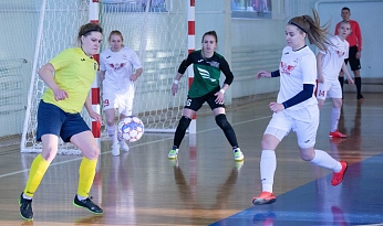 ОрелГУ лидирует в Первенстве СФФ "Центр" по мини-футболу среди женщин перед заключительными играми