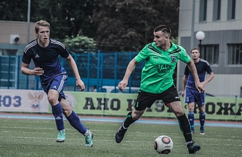 Красный-СГАФКСТ и Атом приближаются к лидеру