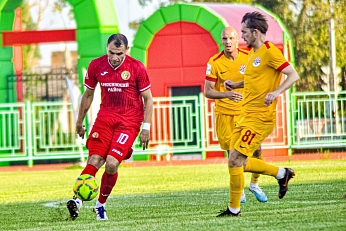 «Кристалл-МЭЗ» пробился в полуфинал Кубка СФФ «Центр»