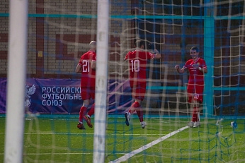 "Локомотив" (Лиски) лидирует в финальном турнире "Кубок среди любительских команд" перед последним туром!