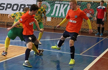 "Хлебороб" и ЛГТУ делят лидерство после 1-го круга Первенства СФФ "Центр" по мини футболу