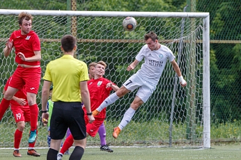 "Локомотив" и "Металлург-ОЭМК" обходят "Атом"