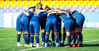 «Академия футбола» упрочивает лидерство