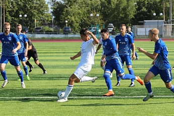 «Локомотив» терпит первое поражение