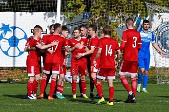 "Локомотив" продолжит борьбу в полуфинале, "Атом" поборется за 5-е место