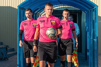 Судьи шестого тура женской первой лиги