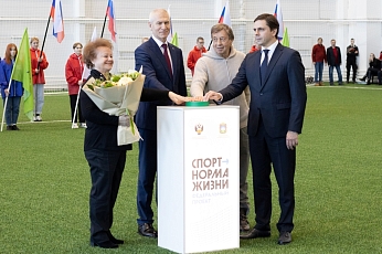 В Орле открыт первый региональный футбольный манеж