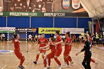 Мини-футбол – в вузы